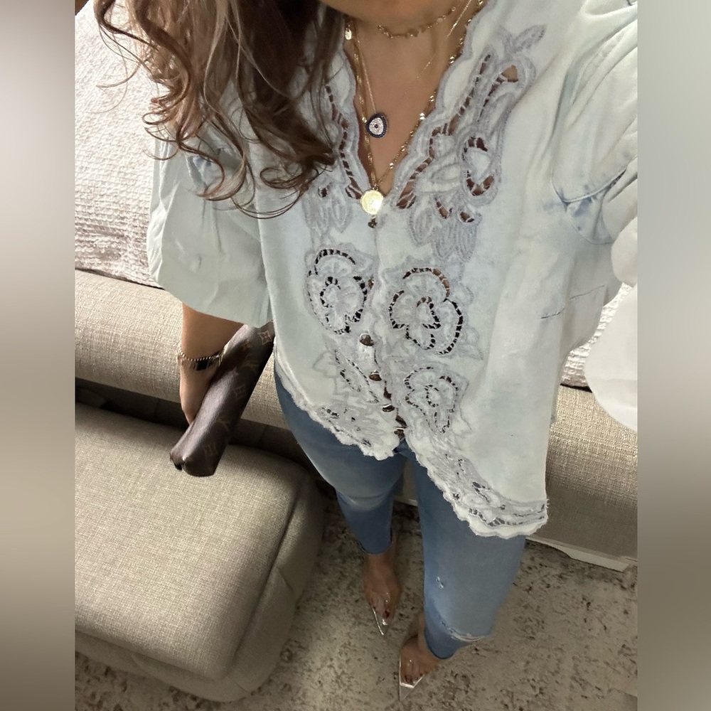 New💙 Vintage-Inspired top